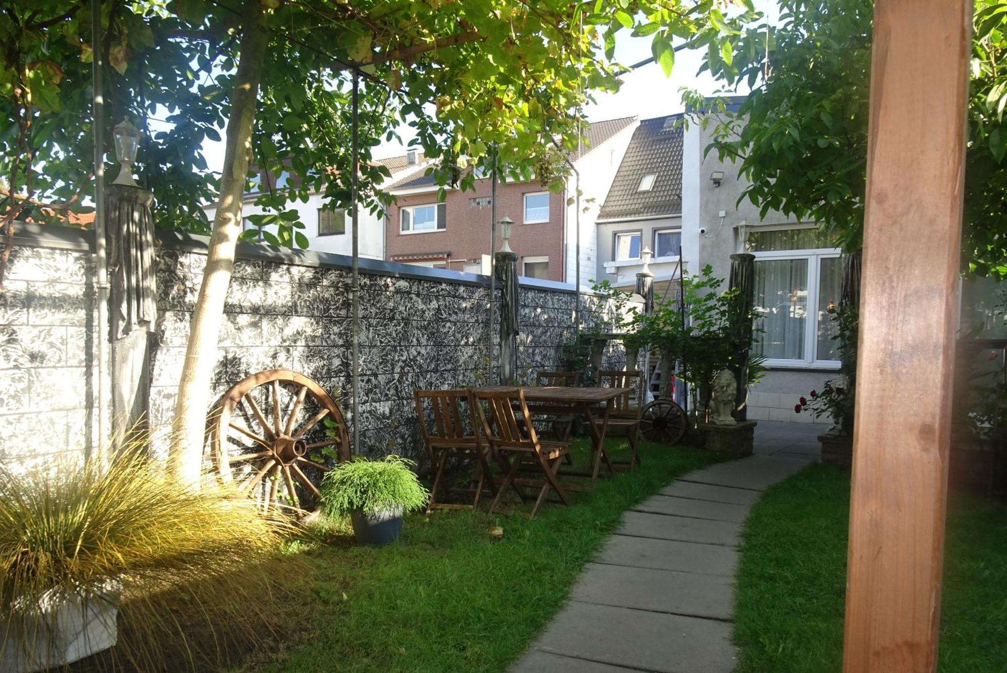 Hotel Deutscher Hof Schleswig Exterior photo